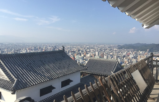 松山城から見た松山市内